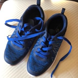 Brand new, blue, fabric casual lace ups, size 4C